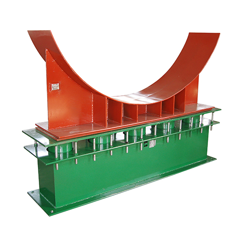 帶四(si)氟滑闆鞍(ān)式滑動支(zhi)座彈簧箱(xiang)支座