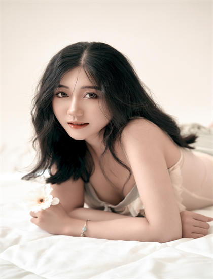 高手剪辑手法分析：节奏把控与转场技巧探讨